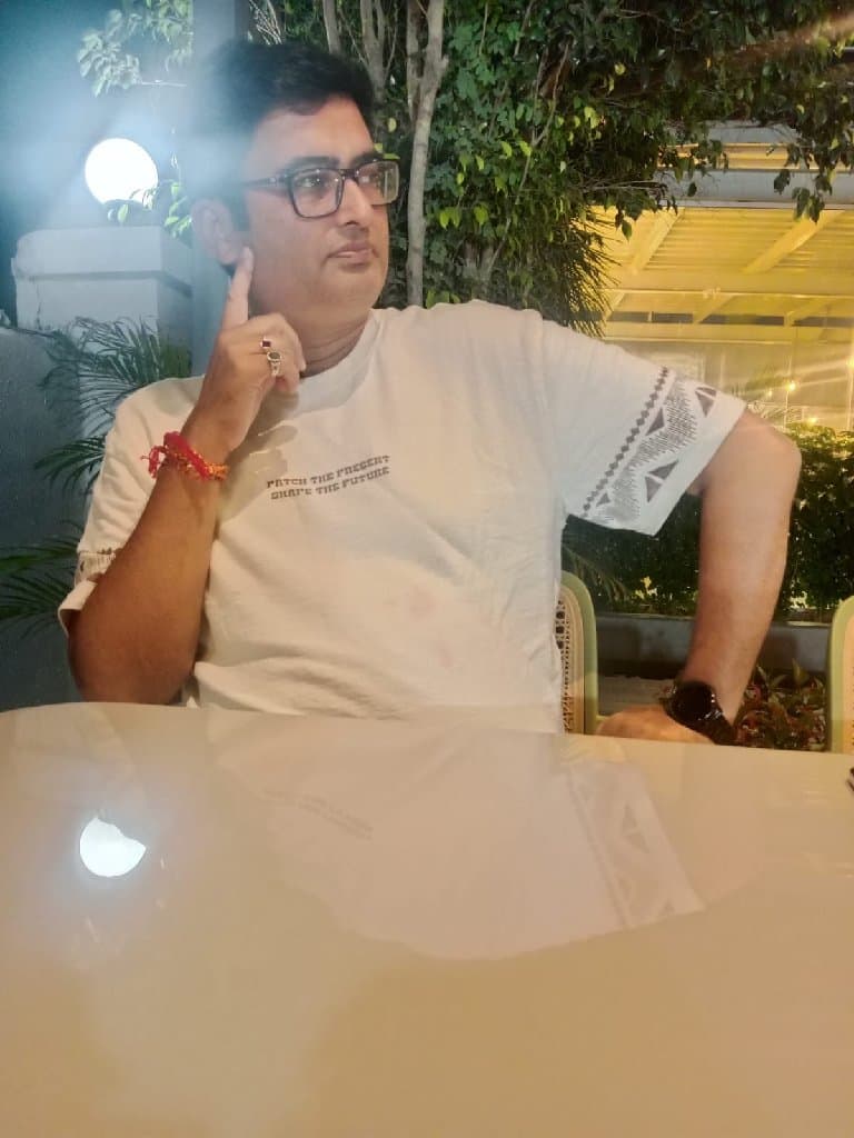 Manoj Deshpande